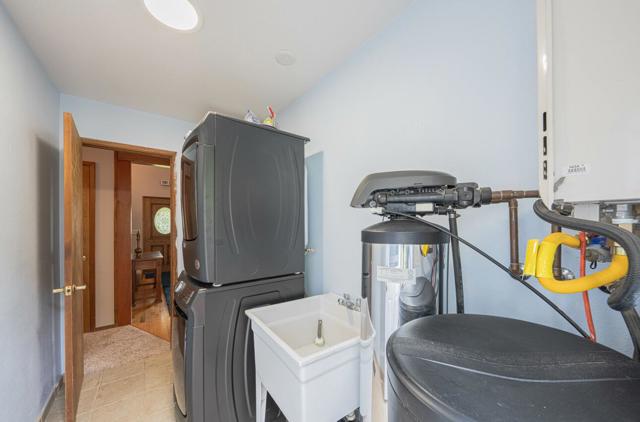 Image 35 of 56 For 744 Seely Avenue