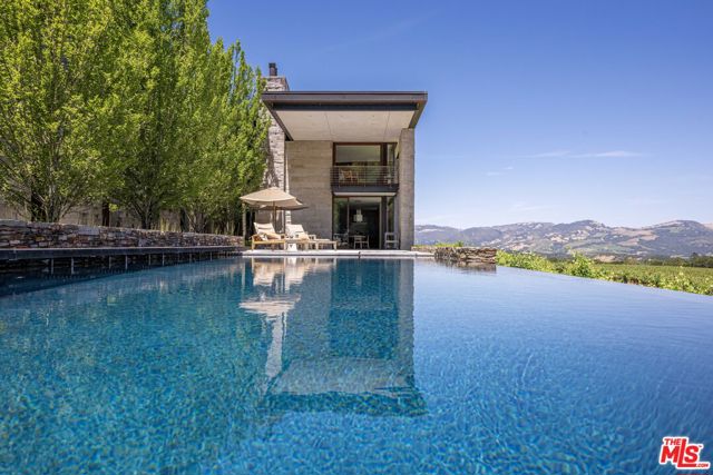 7596 Sonoma Mountain Road,  CA: https://media.crmls.org/mediaz/8e14b332-d0db-4423-bbe5-68e5811b85be.jpg