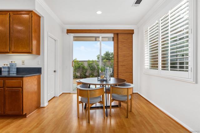 6065 Paseo Monona, Carlsbad CA: https://media.crmls.org/mediaz/8e151793-65b0-42cc-ba26-1c17734e80e2.jpg