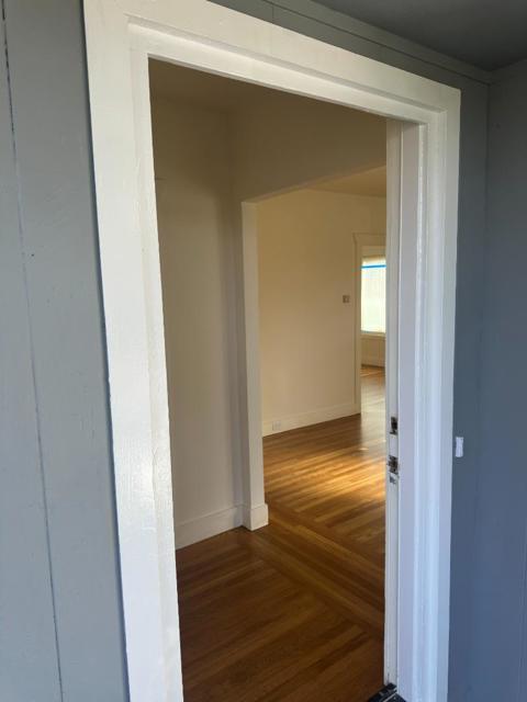 3050 22nd Avenue, Oakland CA: https://media.crmls.org/mediaz/8e15705d-eb4d-48bd-982f-3bf17df753e3.jpg