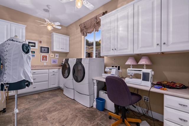 2772 Firebrand Drive, Alpine CA: https://media.crmls.org/mediaz/8e15a400-69c0-4820-8a55-b1fcb374450d.jpg