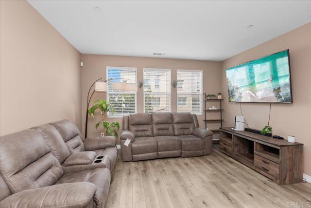 1251 Paseo Sea Breeze, San Diego CA: https://media.crmls.org/mediaz/8e1797fa-a4fe-4e33-87b0-bc53f777f27d.jpg