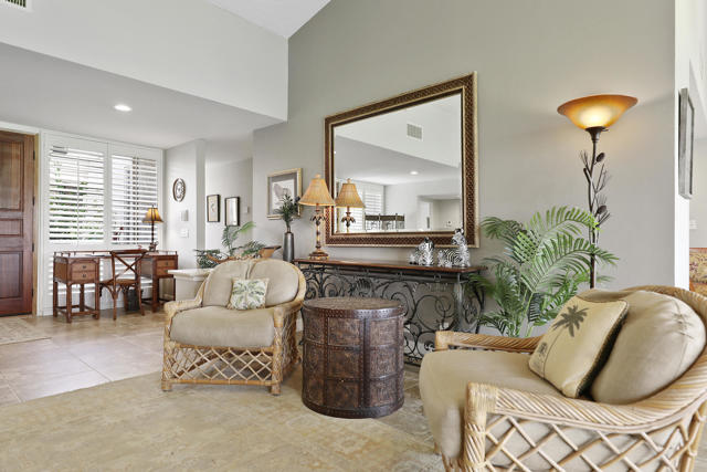 Image 7 of 40 For 43409 Lacovia Drive