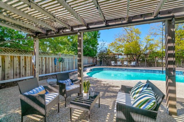 184 Park Sharon Drive, San Jose CA: https://media.crmls.org/mediaz/8e18ec00-7aa0-4211-bfc9-686b14592910.jpg