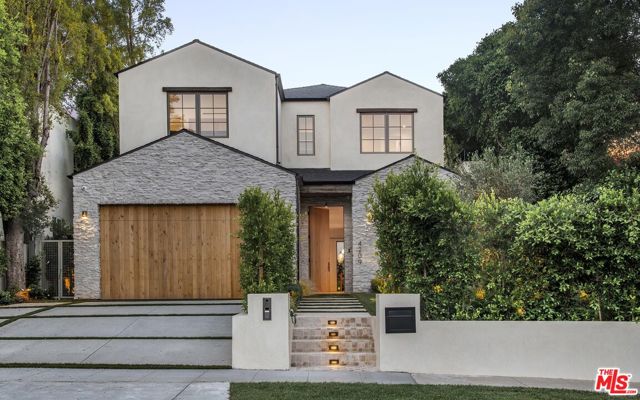 4209 Vantage Avenue, Studio City CA: https://media.crmls.org/mediaz/8e1962fc-bb5a-4344-8e42-4b7d59caeeed.jpg