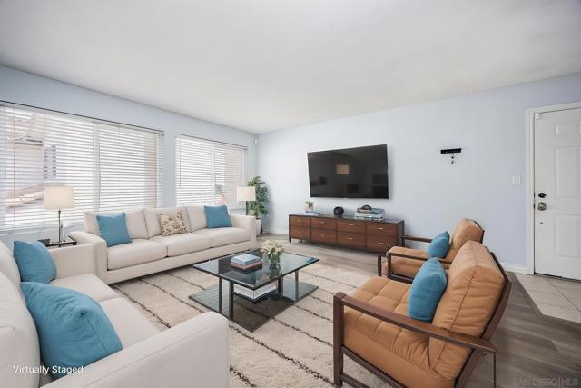 1386 E Madison Ave, El Cajon CA: https://media.crmls.org/mediaz/8e199fe0-d8e3-44e5-ad9d-d55f89b1a256.jpg
