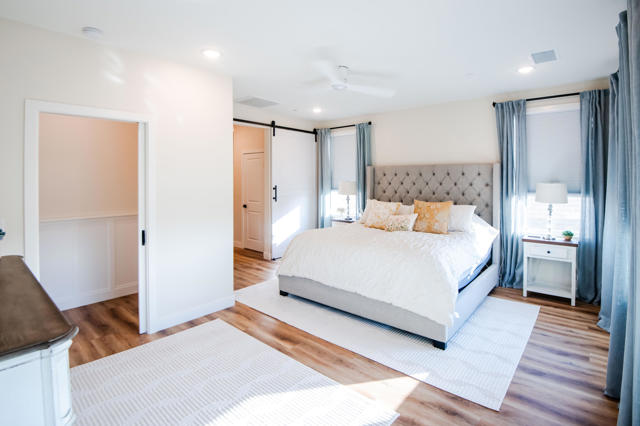 42695 Torno Place, Indio CA: https://media.crmls.org/mediaz/8e1a7b39-5f4d-4dec-8874-21e383352645.jpg