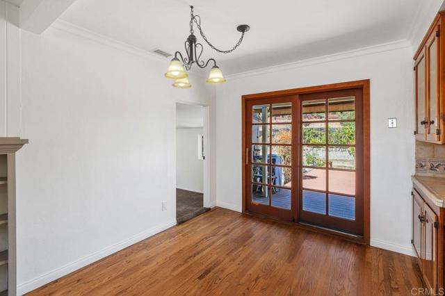 10720 Eureka Rd, Spring Valley CA: https://media.crmls.org/mediaz/8e1aadb1-85aa-406c-84c1-095529c554a1.jpg