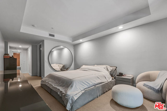 1521 Greenfield Avenue, Los Angeles CA: https://media.crmls.org/mediaz/8e1b3acf-d94a-4bf5-92ed-0a114ec83b0f.jpg