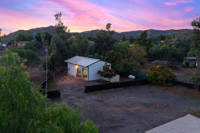 10546 VALLE VISTA RD, Lakeside CA: https://media.crmls.org/mediaz/8e1b575b-fcda-453e-9992-100d2c7faf24.jpg