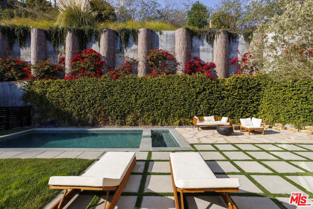 3755 Camino De La CumbreSherman Oaks img 16