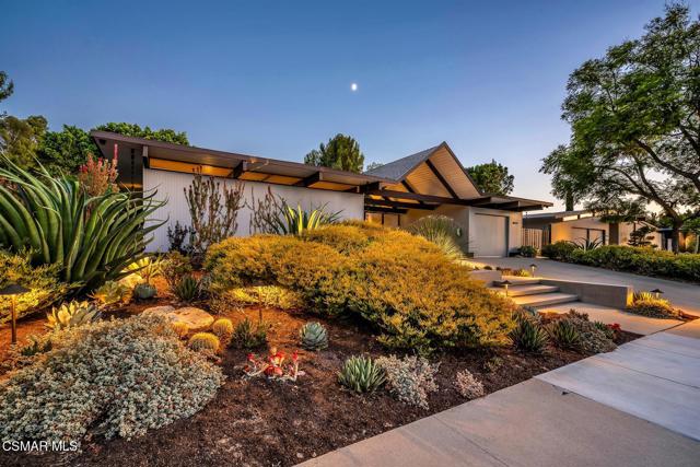 17148 Lisette Street, Granada Hills CA: https://media.crmls.org/mediaz/8e1c29dc-27e0-427c-947a-373ba17c99b4.jpg