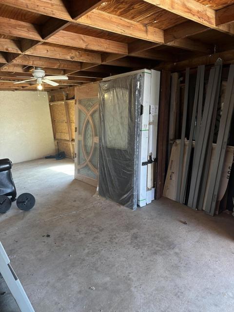 1204 Shore Garden Street, Thermal CA: https://media.crmls.org/mediaz/8e1c4251-8669-48cd-885c-a2656a55572a.jpg