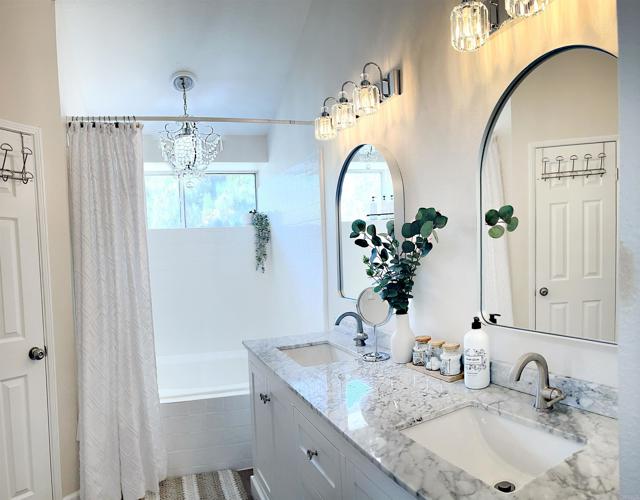 Detail Gallery Image 25 of 41 For 13425 via Almeria, Tustin,  CA 92782 - 3 Beds | 2/1 Baths