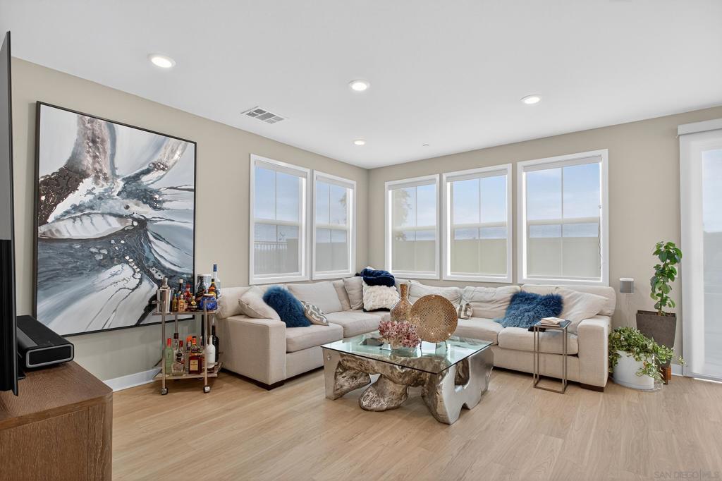 1733 Artemisia Ct - photo 5
