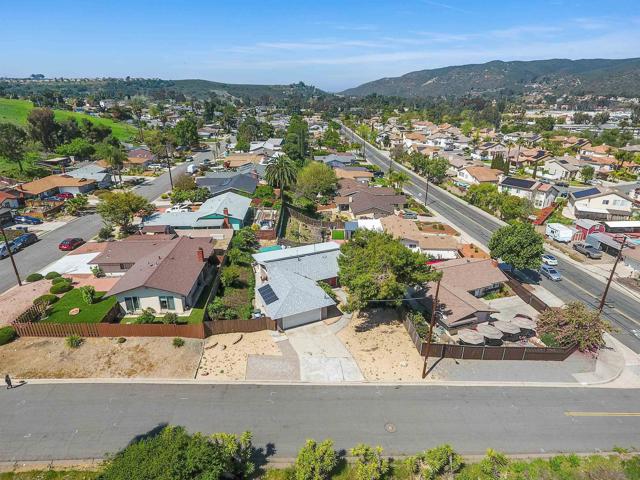 12710 Montauk St, Poway CA: https://media.crmls.org/mediaz/8e1d5b45-62be-4b96-81e3-c555032cfe0c.jpg