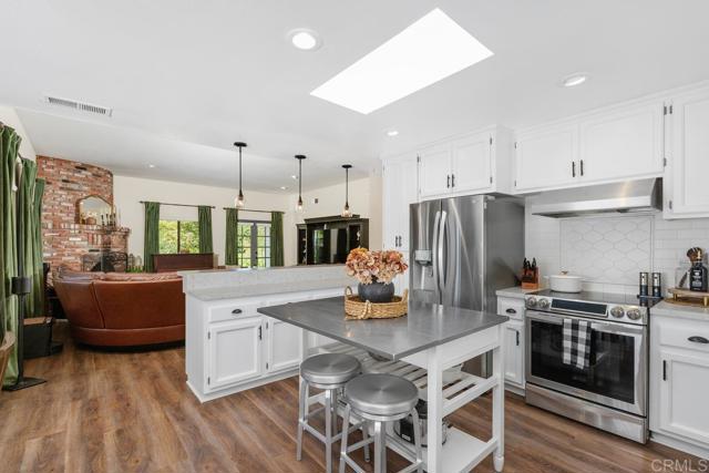 Front Image Thumbnail for CRNDP2510409