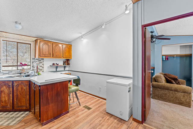 2342 Sand Jewel Avenue, Thermal CA: https://media.crmls.org/mediaz/8e1e0e7b-5d70-4a1a-85a1-d5e52c5d691d.jpg