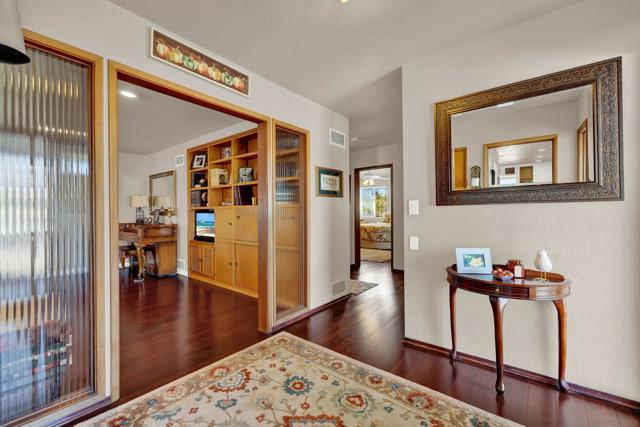 1945 Wedgemere Road, El Cajon CA: https://media.crmls.org/mediaz/8e2019f7-4737-41db-836f-ca3b835af8e7.jpg
