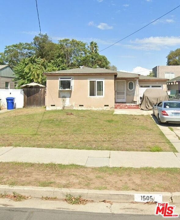 1505 W 220th Street, Torrance CA: https://media.crmls.org/mediaz/8e20d468-f3ec-42fc-bf37-6f2d9b32eded.jpg