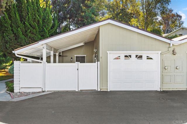 Detail Gallery Image 4 of 37 For 4369 Dowitcher Way, Oceanside,  CA 92057 - 2 Beds | 2 Baths