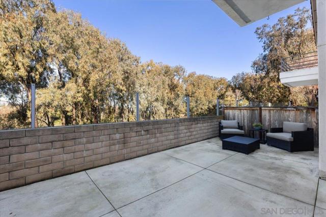 16156 Avenida Venusto, San Diego CA: https://media.crmls.org/mediaz/8e21e628-ae15-42ed-add8-563e987ffb83.jpg