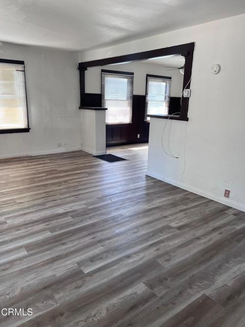 153 S South Laurel Street, Ventura CA: https://media.crmls.org/mediaz/8e22ba48-091a-4905-bbc5-600e922396ef.jpg