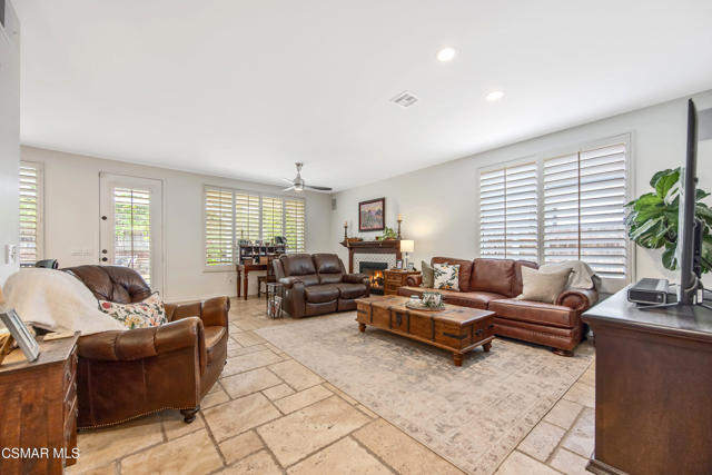 943 Paseo Barona, Camarillo CA: https://media.crmls.org/mediaz/8e22ba8c-4150-4c73-a84d-bf8c7b0ae5d1.jpg