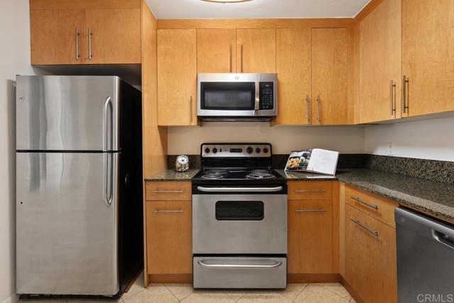 Detail Gallery Image 12 of 53 For 7565 Charmant Dr #512,  San Diego,  CA 92122 - 2 Beds | 2 Baths