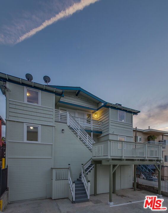 2765 West 8th Street photo 9
