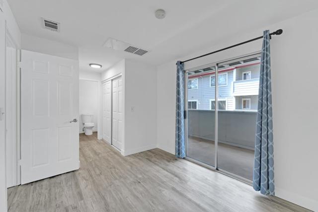 29628 Desert Oak Ct, Hayward CA: https://media.crmls.org/mediaz/8e23423c-d405-4d77-928f-1c056f161d4b.jpg
