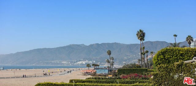 605 Palisades Beach Road, Santa Monica CA: https://media.crmls.org/mediaz/8e243d8c-654a-411e-af01-723685b7ed6e.jpg