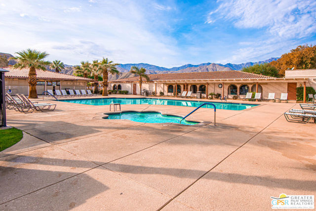 169 Avenida Orontes, Cathedral City CA: https://media.crmls.org/mediaz/8e245fdf-d9a8-4cfb-86b1-26699c7c1188.jpg