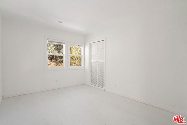 2165 Valentine Street, Los Angeles CA: https://media.crmls.org/mediaz/8e259b17-aedd-46d0-85fb-28f958fa56fe.jpg