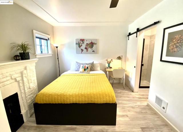 2775 E 21St St, Oakland CA: https://media.crmls.org/mediaz/8e25ec5d-71ca-4c87-97df-81dc0609ad86.jpg
