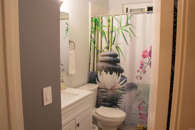 1682 Saddlehorn Drive, San Marcos CA: https://media.crmls.org/mediaz/8e2653fc-eec0-411c-9985-5d6335768d04.jpg