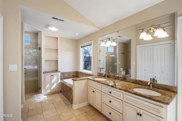 Detail Gallery Image 7 of 18 For 9116 Neath St, Ventura,  CA 93004 - 3 Beds | 2 Baths