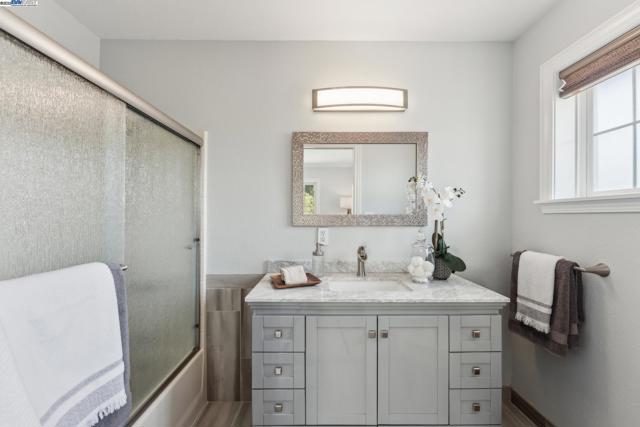 4613 Mirador Dr, Pleasanton CA: https://media.crmls.org/mediaz/8e278399-dc7a-4188-9faa-79d6b9a9b7d1.jpg