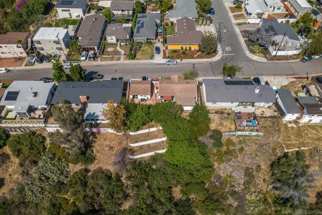 2541 Haller St, San Diego CA: https://media.crmls.org/mediaz/8e280457-fdc8-4f34-99e0-a6516b7770bf.jpg