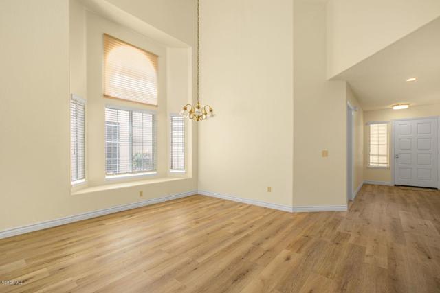2188 Eastridge Loop, Oxnard CA: https://media.crmls.org/mediaz/8e296436-c410-4c0d-bb34-3a48942a711d.jpg