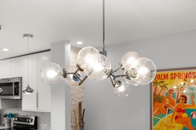 877 E Arenas Road, Palm Springs CA: https://media.crmls.org/mediaz/8e29fbee-291a-4f5f-94a0-681ff67c3671.jpg
