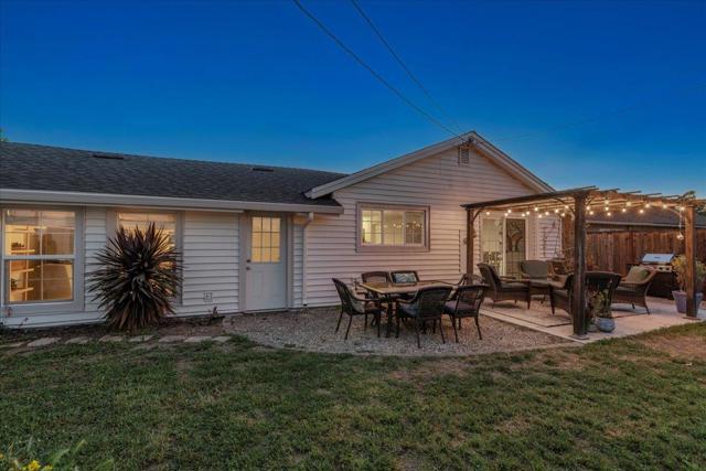 2884 Lexford Avenue, San Jose CA: https://media.crmls.org/mediaz/8e2a181b-3f73-4797-a569-5559fff99a52.jpg