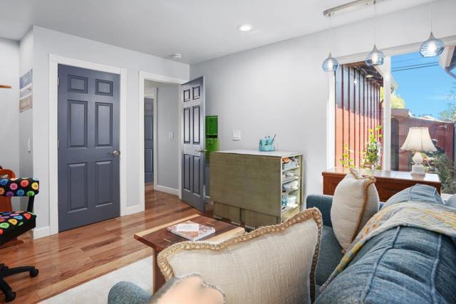 4214 Gull Cove Way, Capitola CA: https://media.crmls.org/mediaz/8e2bdf00-eab9-4109-b89b-ee511f69152d.jpg