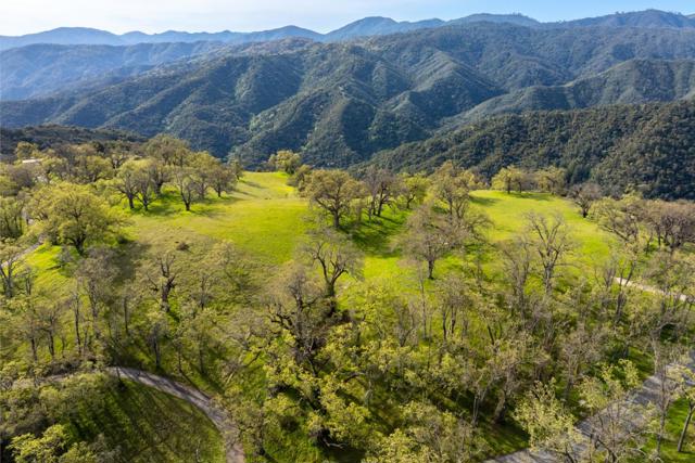 14 Long Ridge Trail (Lot 232), Carmel CA: https://media.crmls.org/mediaz/8e2be7e2-eee7-4929-b63e-cdad767231ea.jpg
