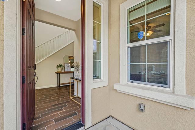 Image 3 of 43 For 1705 Hummingbird Way