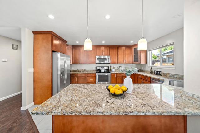 125 Juneberry, San Jose CA: https://media.crmls.org/mediaz/8e2d5016-7f1c-443c-98f4-071f145a0a11.jpg