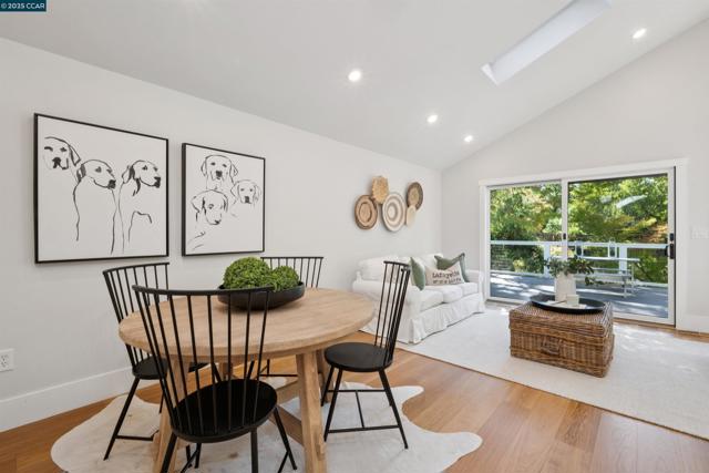 973 4Th St, Lafayette CA: https://media.crmls.org/mediaz/8e2dca93-91a6-4988-b2d6-6ab6f3fe3461.jpg