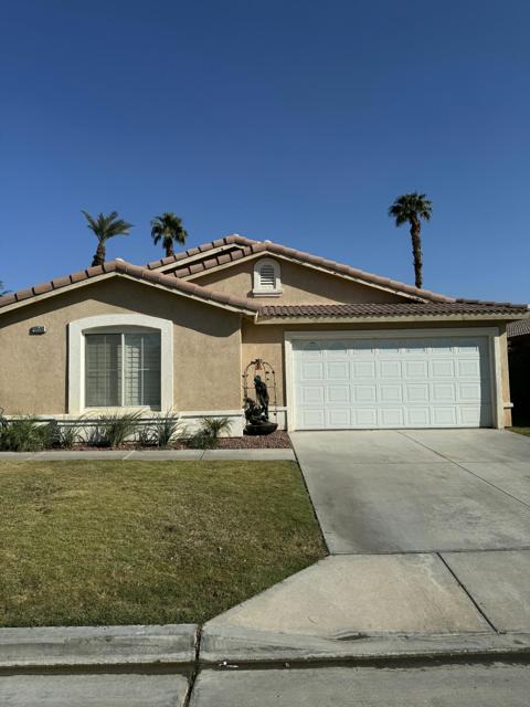 49590 Lincoln Drive, Indio CA: https://media.crmls.org/mediaz/8e2e8232-4bcd-4039-b64e-6dbc995f94bc.jpg