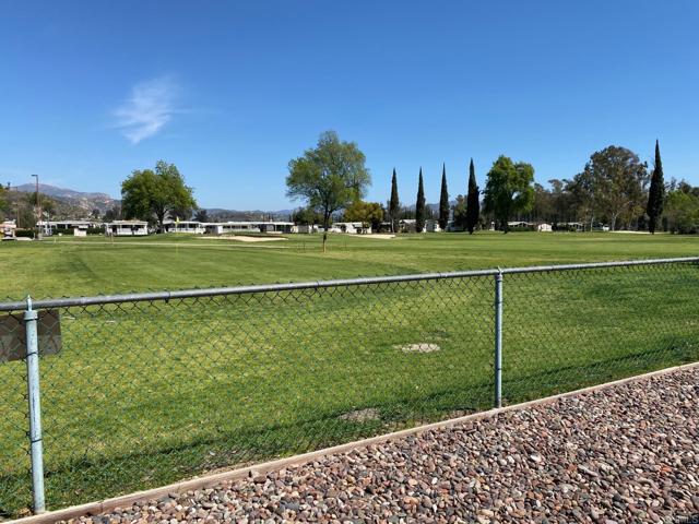 11851 Riverside Dr, Lakeside CA: https://media.crmls.org/mediaz/8e2ebe67-0813-4f89-bbbe-6882304bc6a9.jpg