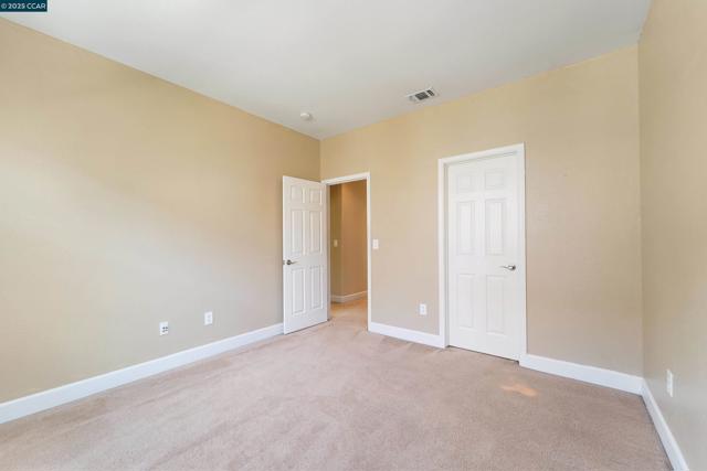 513 Lexington Dr, Vallejo CA: https://media.crmls.org/mediaz/8e2f5170-b855-4e9c-9b0c-aa0590a4a559.jpg